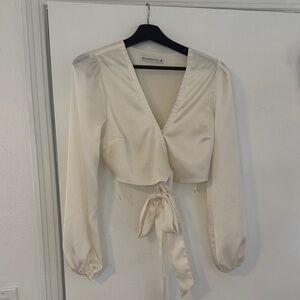 Abercrombie & Fitch Cream Tie-back Blouse cropped